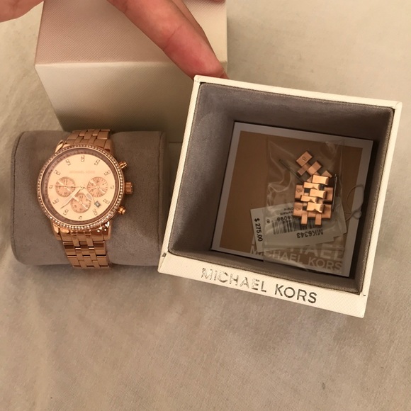 Michael Kors watch - Picture 3 of 3